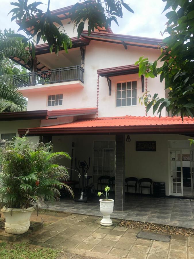Hiriketiya New Radiant House Hotel Dikwella Bagian luar foto