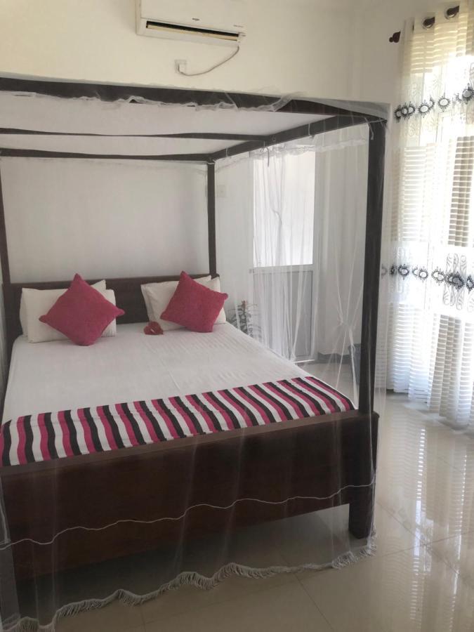 Hiriketiya New Radiant House Hotel Dikwella Bagian luar foto
