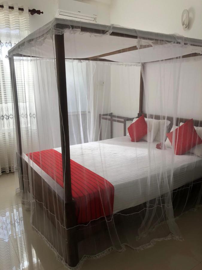 Hiriketiya New Radiant House Hotel Dikwella Bagian luar foto
