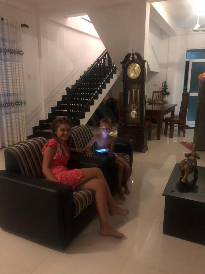 Hiriketiya New Radiant House Hotel Dikwella Bagian luar foto