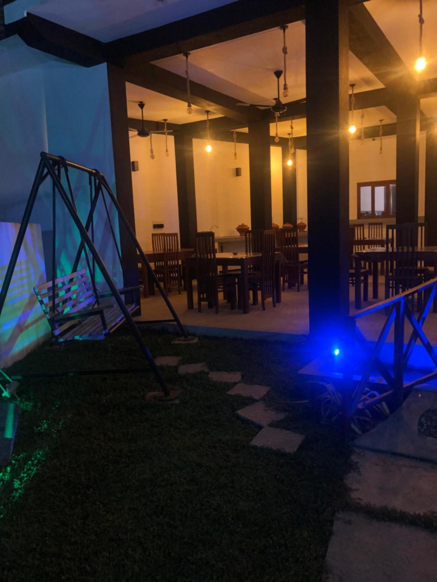 Hiriketiya New Radiant House Hotel Dikwella Bagian luar foto
