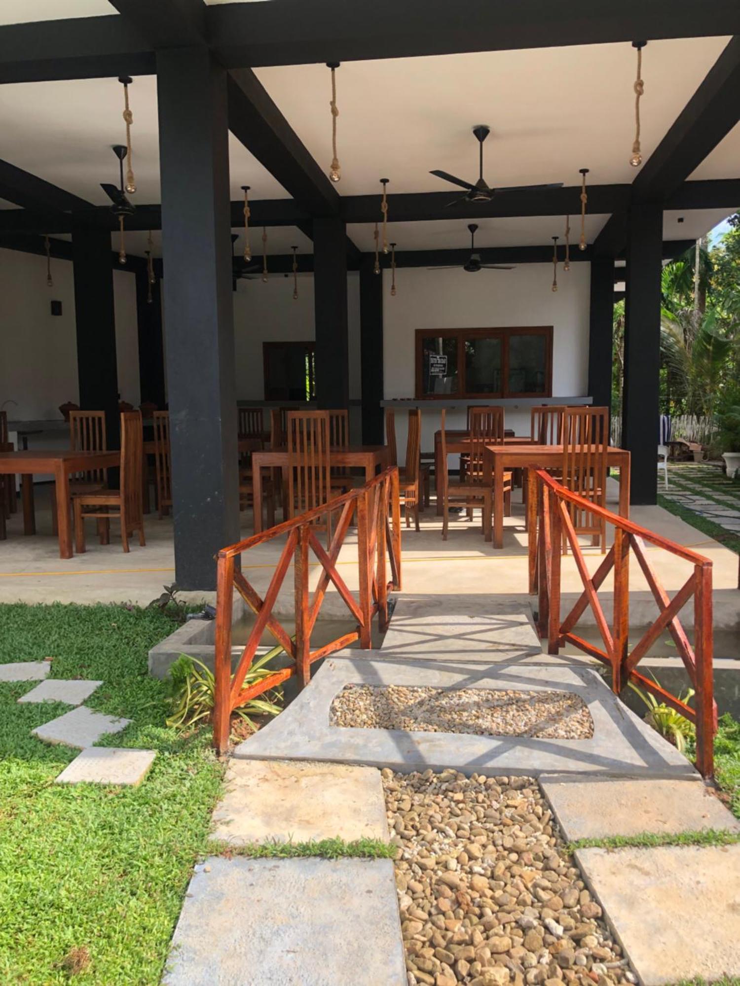 Hiriketiya New Radiant House Hotel Dikwella Bagian luar foto