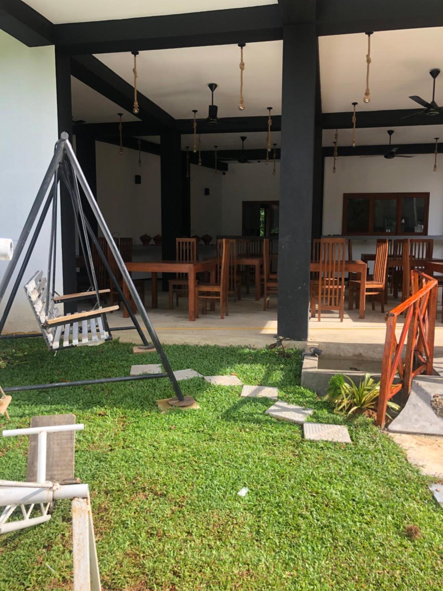 Hiriketiya New Radiant House Hotel Dikwella Bagian luar foto