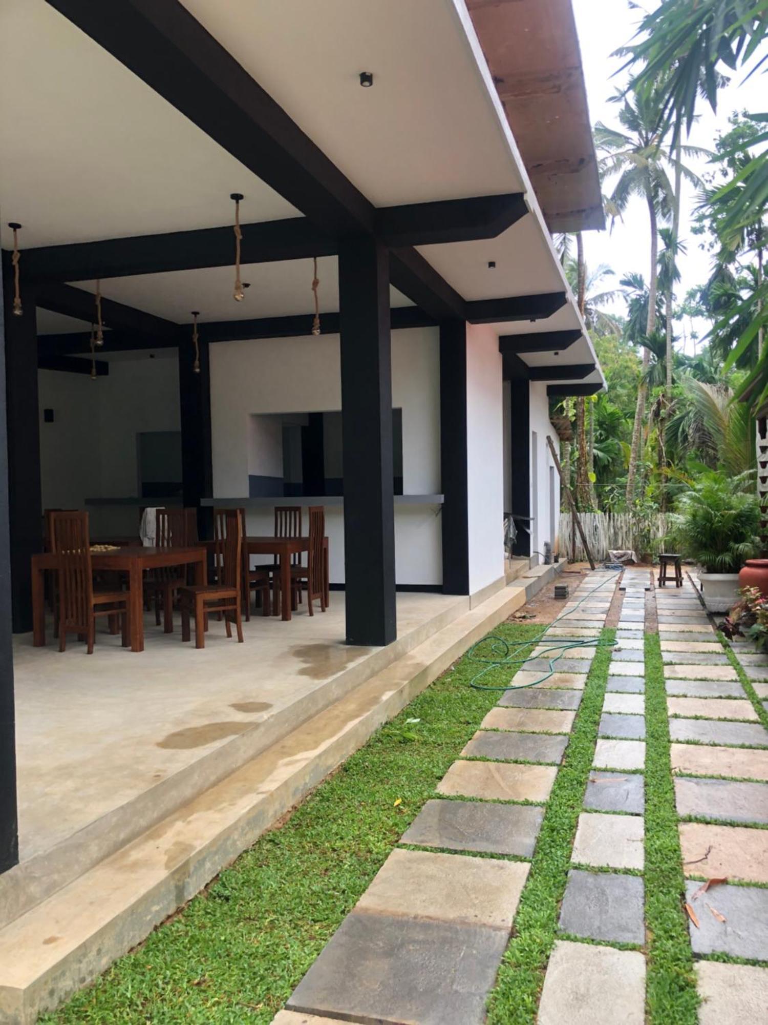 Hiriketiya New Radiant House Hotel Dikwella Bagian luar foto