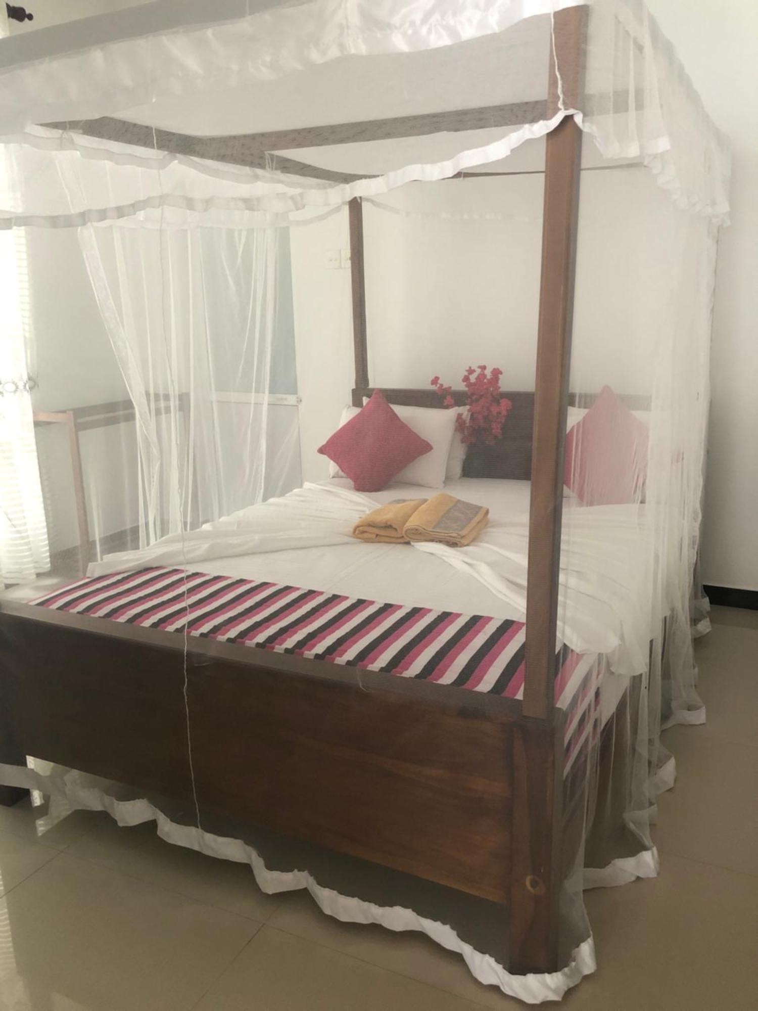 Hiriketiya New Radiant House Hotel Dikwella Bagian luar foto